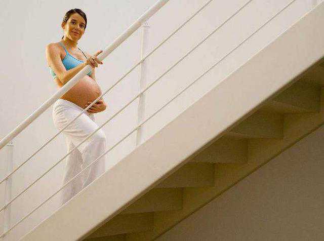 单胚胎移植的优势与试管助孕选择